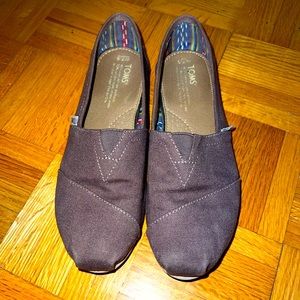 Grey Classic Toms